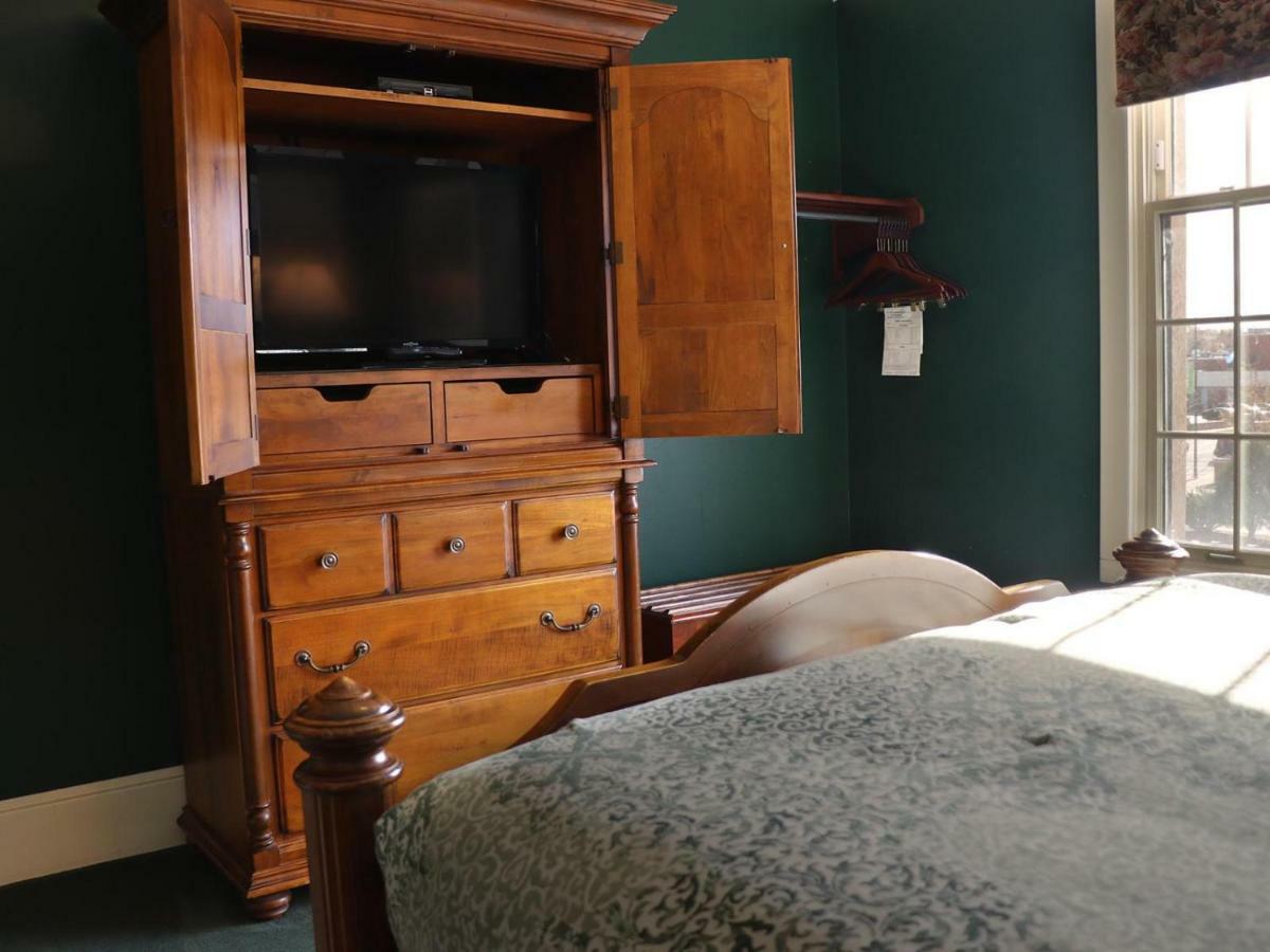 Saint Brendan'S Inn Green Bay Zewnętrze zdjęcie
