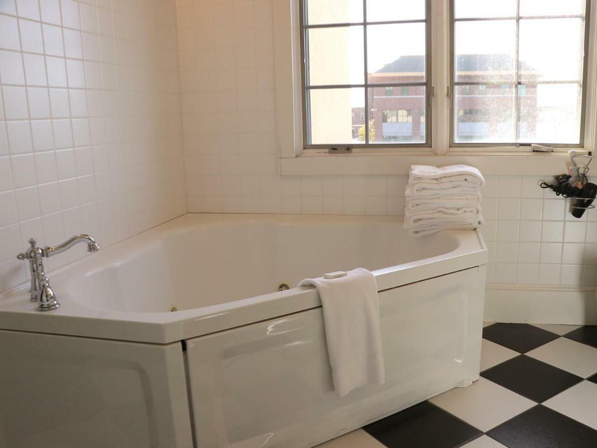 Saint Brendan'S Inn Green Bay Zewnętrze zdjęcie